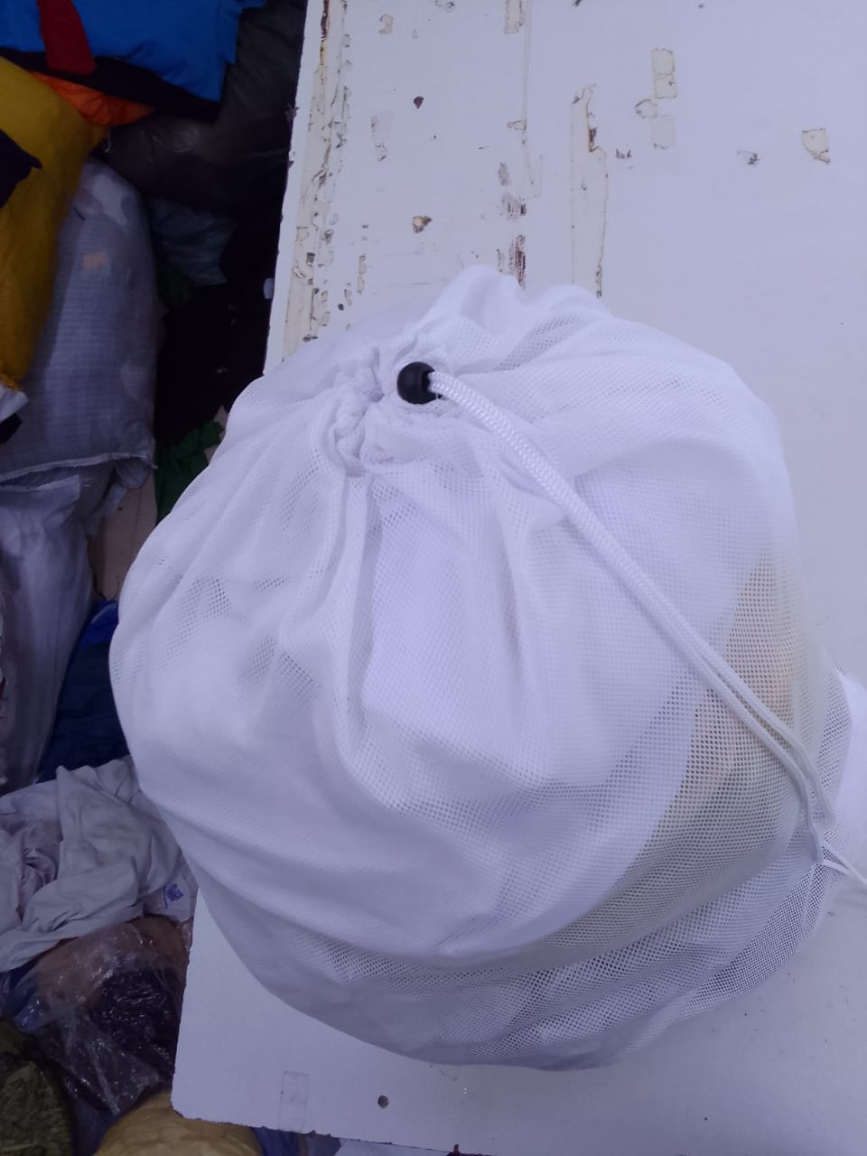 Mesh Material Laundry Bag Draw String Stopper